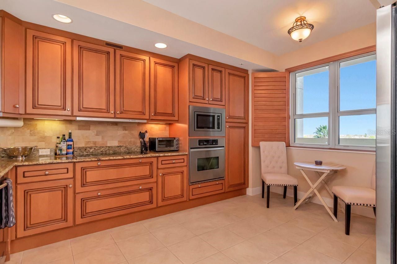 5823 Bowen Daniel Drive , Unit 604, Tampa, FL 33616 Photo