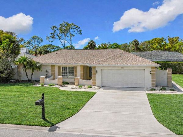 3522 FERNDELL, SARASOTA, FL 34235