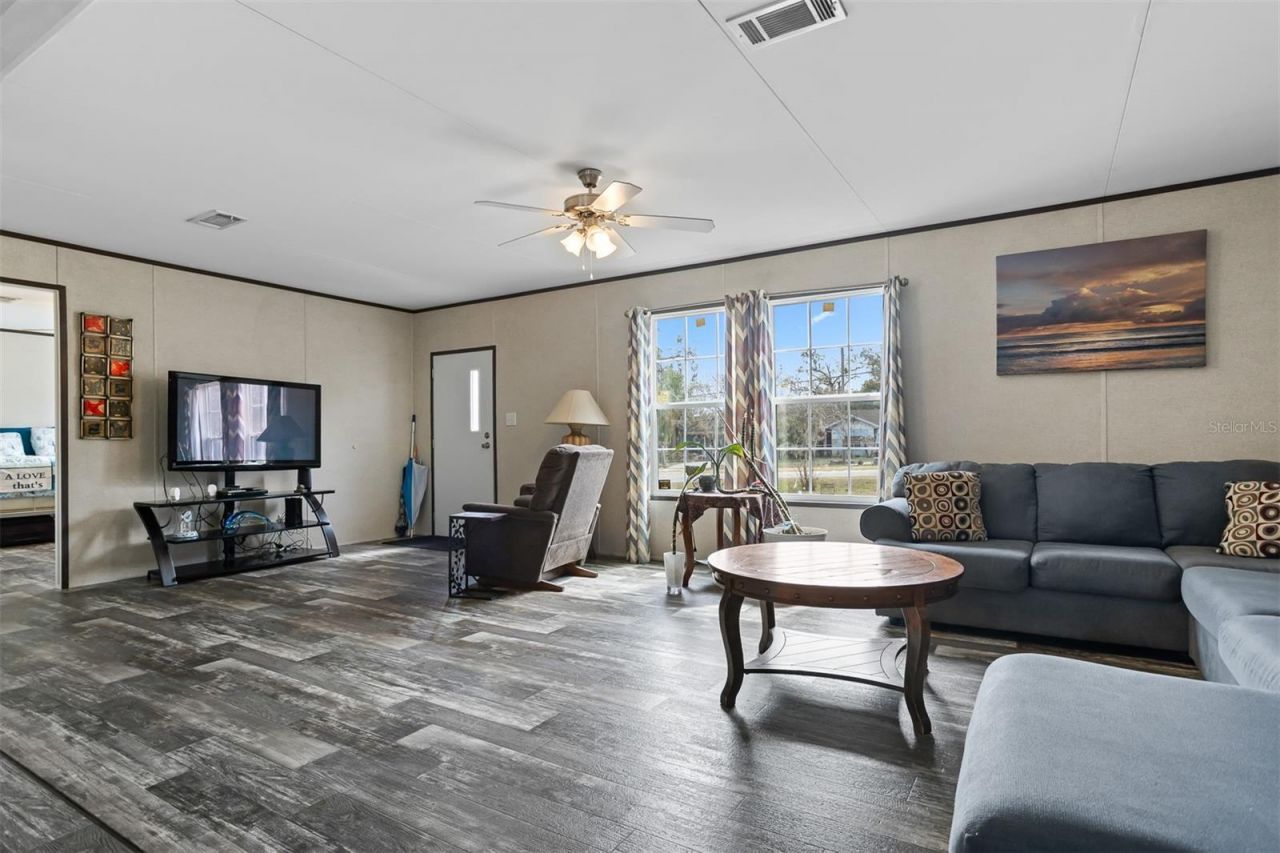 40545 Stewart Road, Zephyrhills, FL 33540 Photo