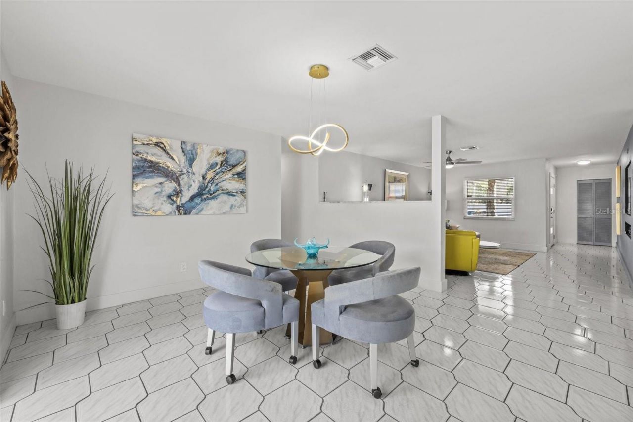 2000 58th Street N, Saint Petersburg, FL 33710 Photo