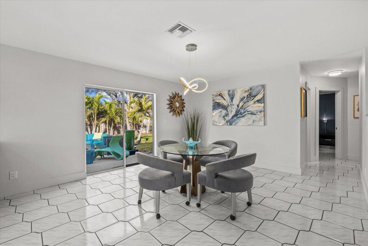 2000 58th Street N, Saint Petersburg, FL 33710 Photo