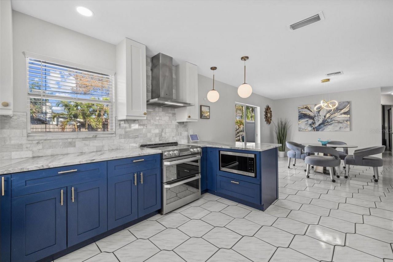 2000 58th Street N, Saint Petersburg, FL 33710 Photo