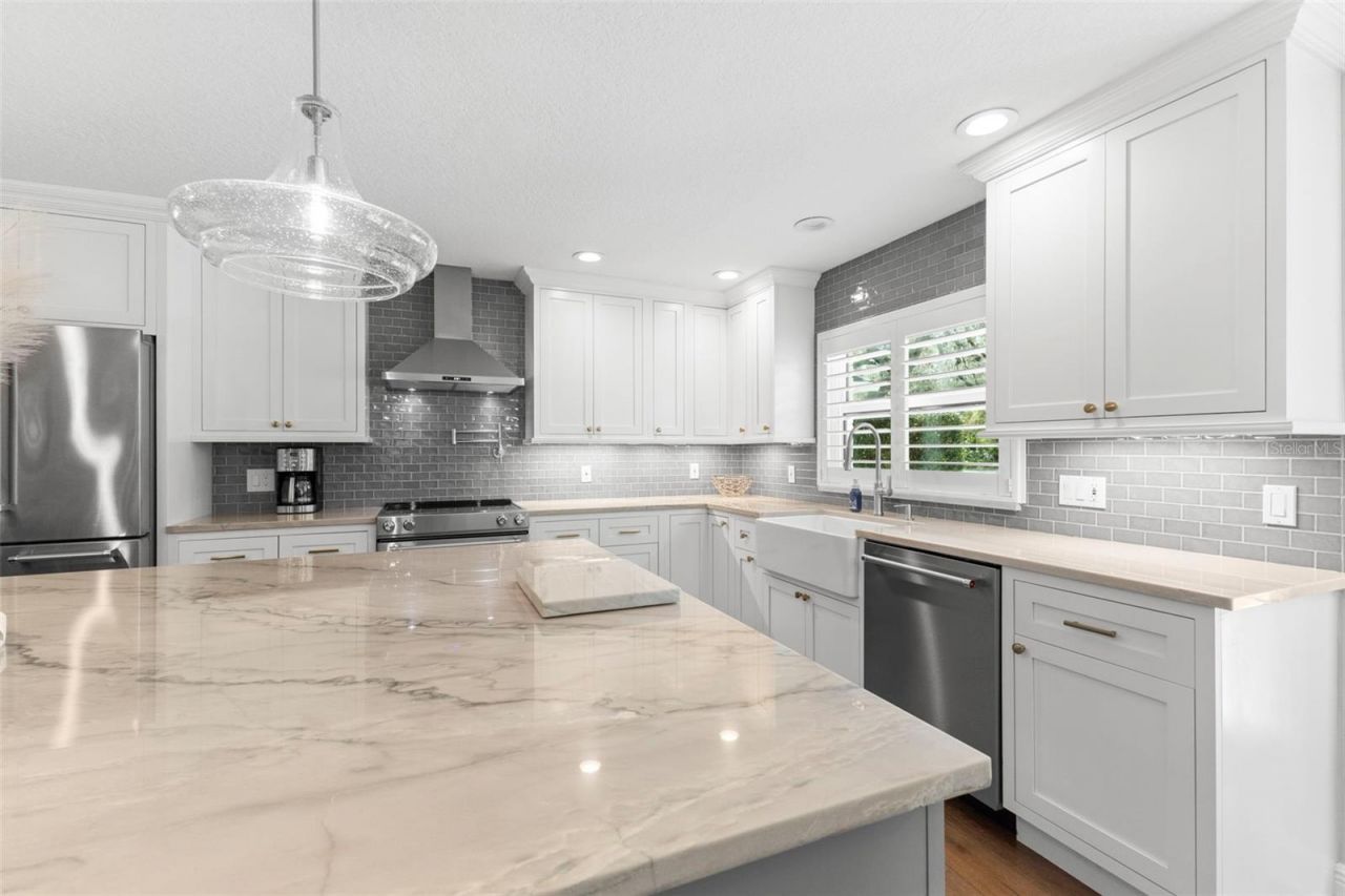 11 Birdie Lane, Palm Harbor, FL 34683 Photo