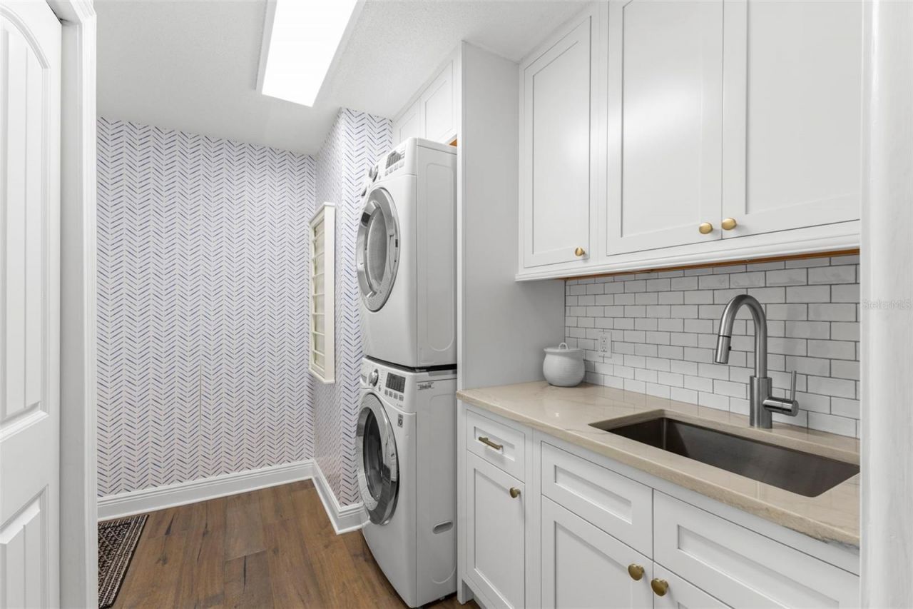 11 Birdie Lane, Palm Harbor, FL 34683 Photo