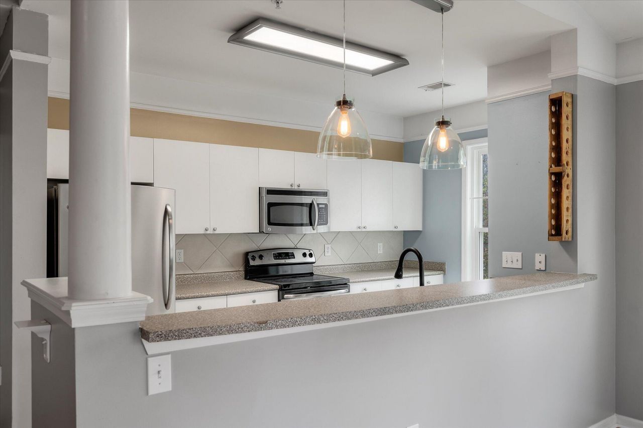 2632 Egret Crest Lane Photo 9