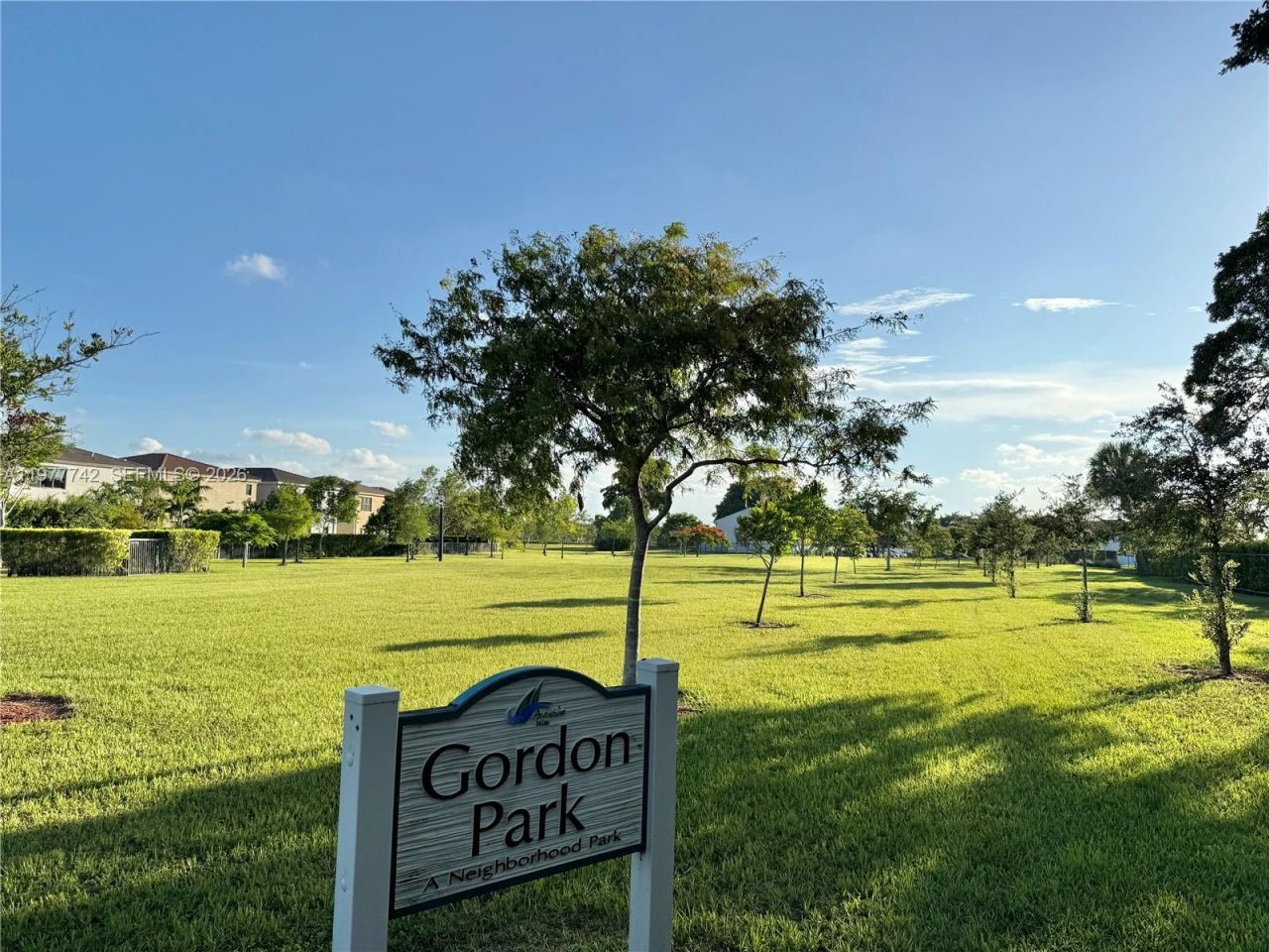 671 NE 195th St, Unit 205E, Miami, FL 33179 Photo