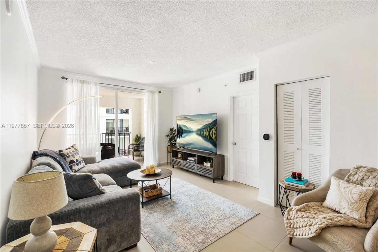 17100 N Bay Rd, Unit 1810, Sunny Isles Beach, FL 33160 Photo