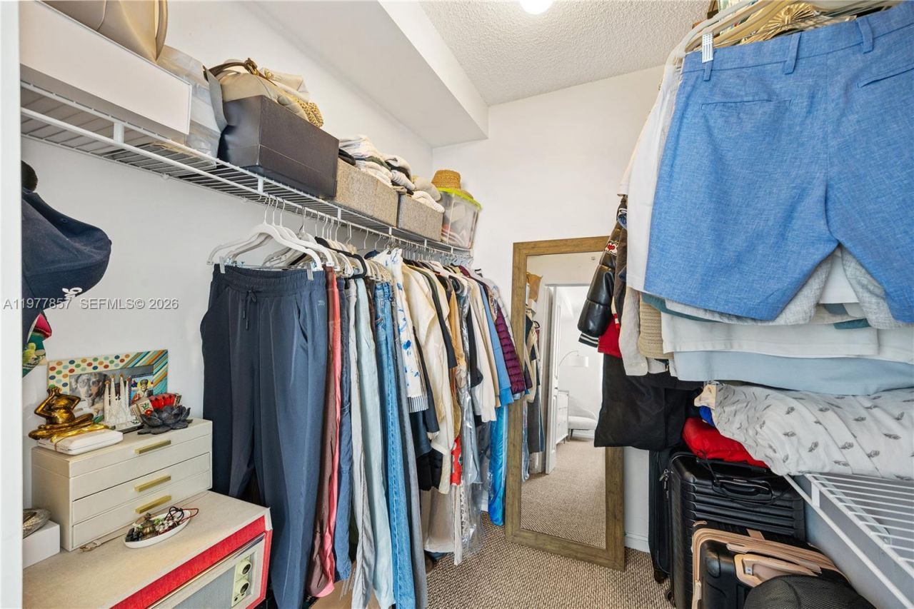 17100 N Bay Rd, Unit 1810, Sunny Isles Beach, FL 33160 Photo