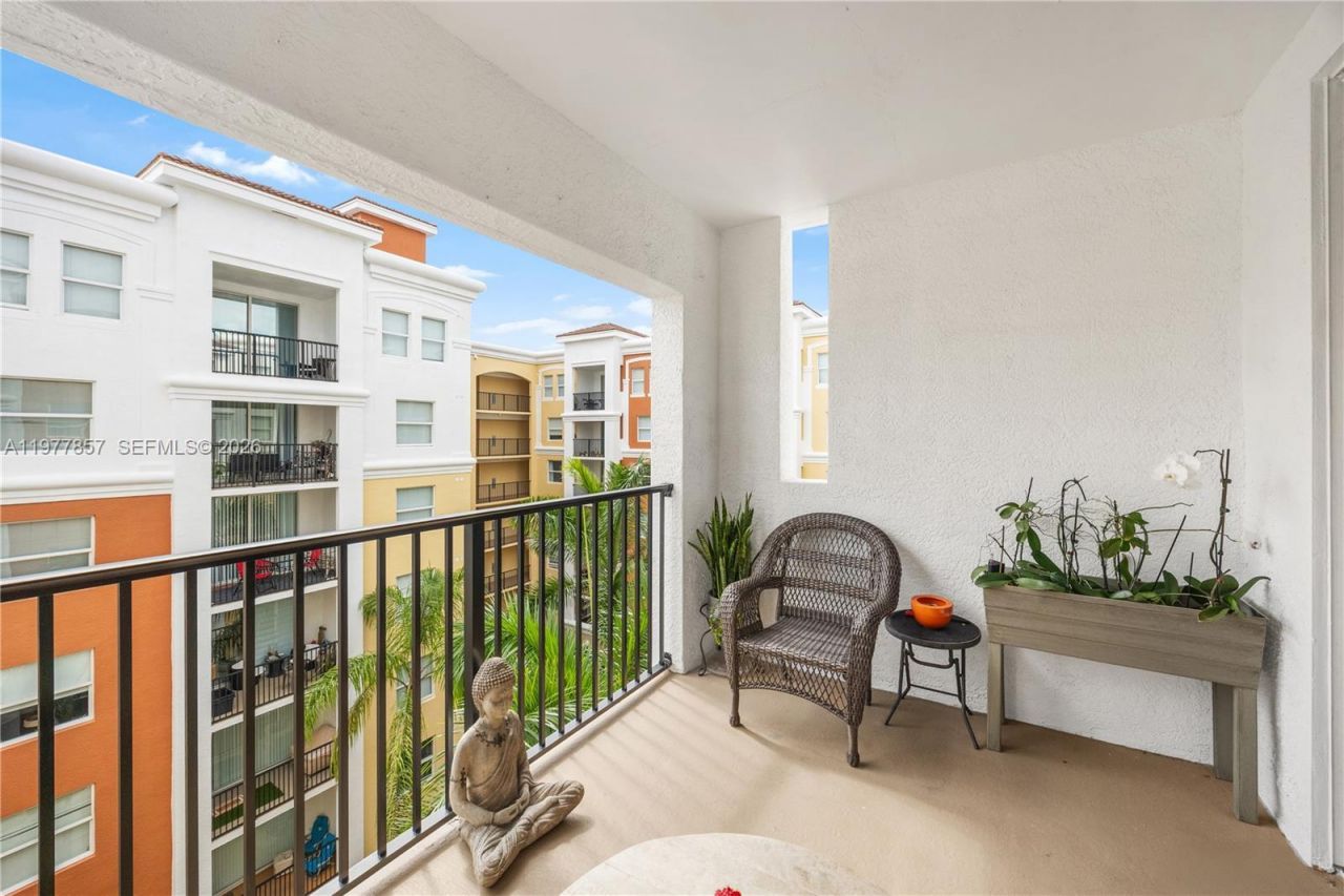 17100 N Bay Rd, Unit 1810, Sunny Isles Beach, FL 33160 Photo