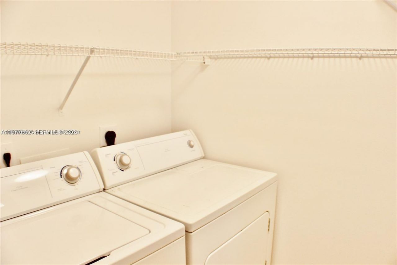 2493 Centergate Dr , Unit 204, Miramar, FL 33025 Photo