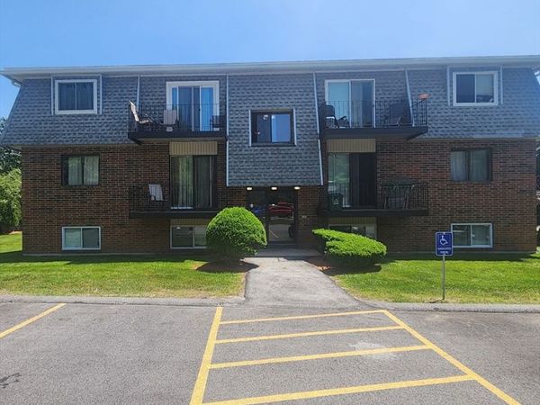 176 Maple Avenue, Unit 2-1, Rutland, MA 01543