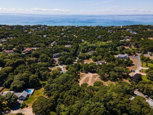 7 Arrowhead Farm Rd, Truro, MA 02652