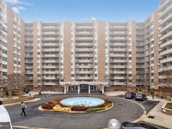 3001 VEAZEY TERR NW, Unit 1008, WASHINGTON, DC 20008