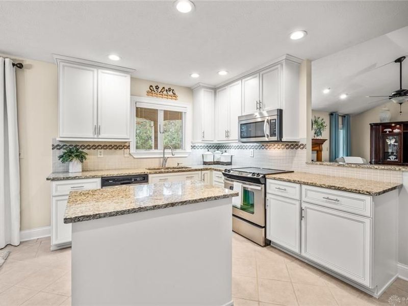 2833 Emerald Way, Clearcreek Township, OH 45068 Photo 5