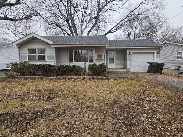 4804 Willow Lane , McHenry, IL 60050