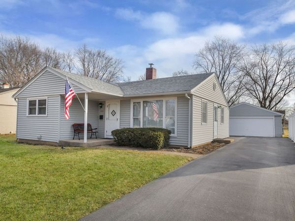 2302 Flicker Lane , Rolling Meadows, IL 60008