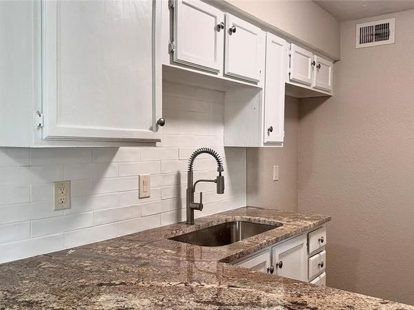 1614 Pecan Chase Circle, Unit 59, Arlington, TX 76012