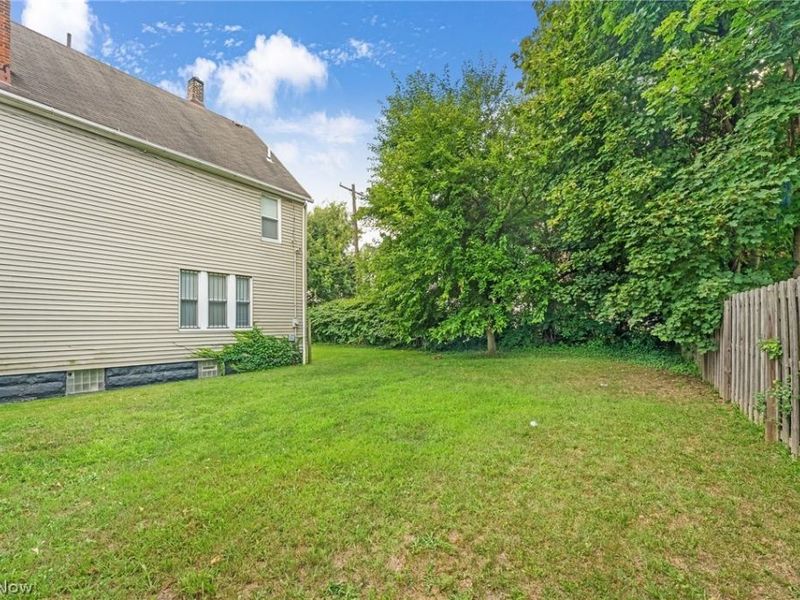 2256 E 85th Street, Cleveland, OH 44106 Photo 5