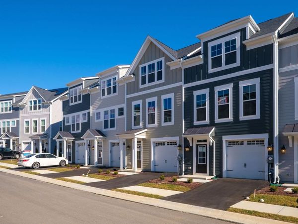 3584 MONTEREY DR, Unit 37E, ROCKINGHAM, VA 22801