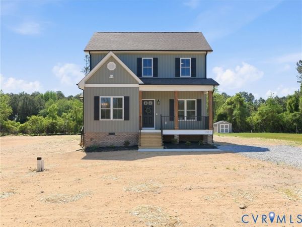 7957 Pennsylvania Avenue, West Point, VA 23181