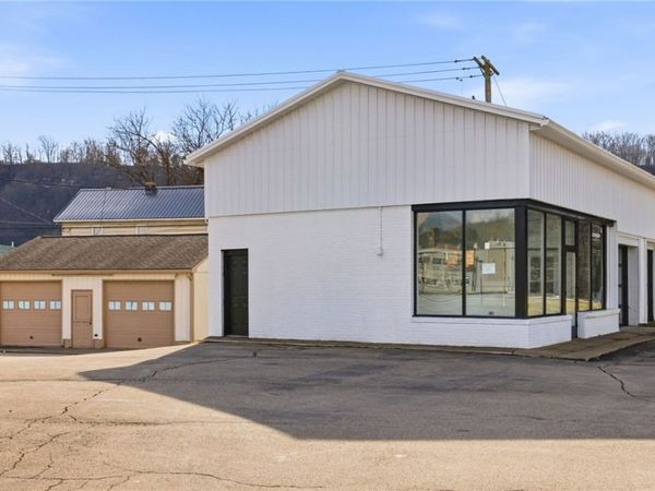 400 5th Ave, New Brighton, PA 15066