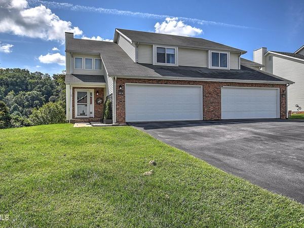 140 Robinson Walk Drive, Unit B, Bristol, TN 37620