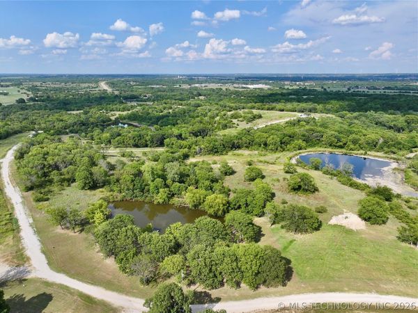 004 W Buffalo Springs Court , Sulphur, OK 73086