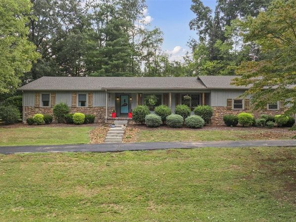 178 Drakesborough Drive , Bowling Green, KY 42103