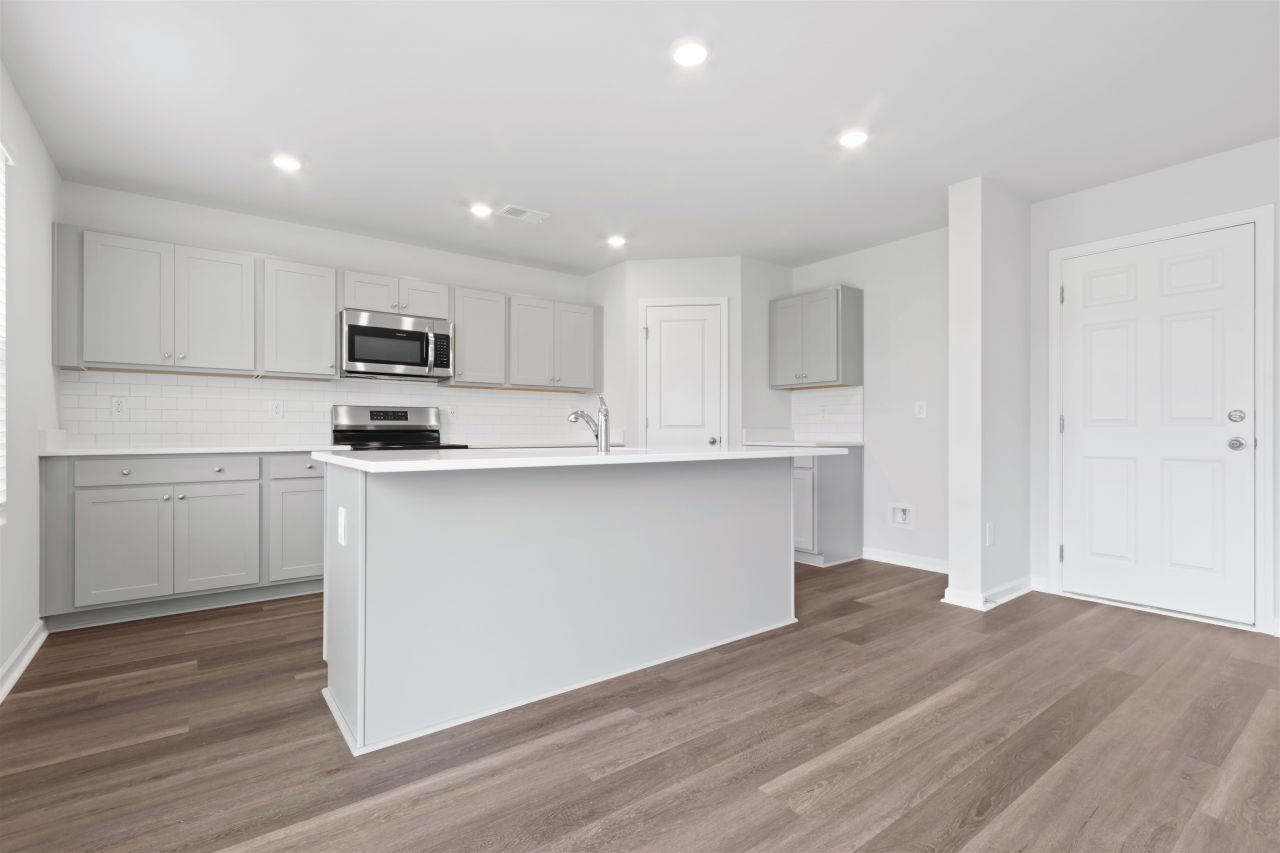 825 Rivas Way Photo 9