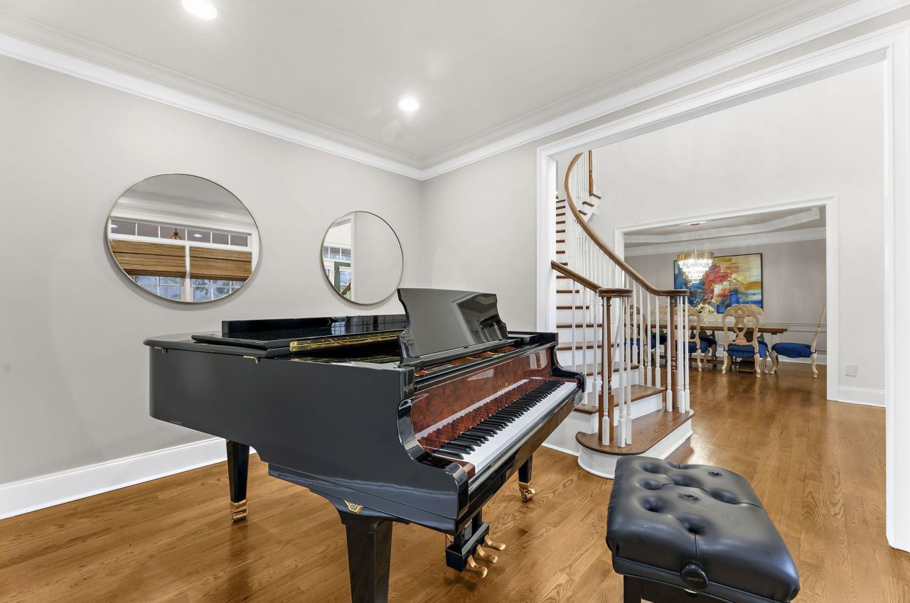 1779 Shell Ring Circle Photo 11