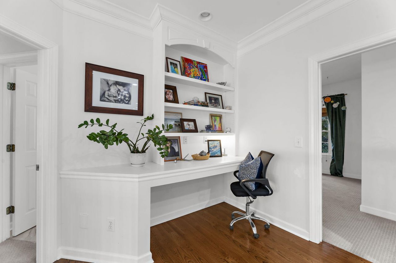 1779 Shell Ring Circle Photo 55