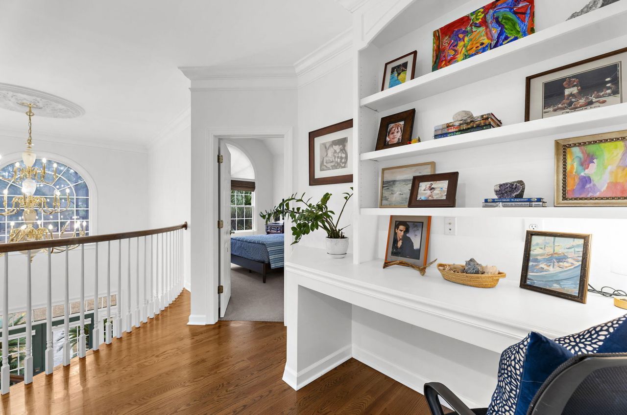 1779 Shell Ring Circle Photo 56