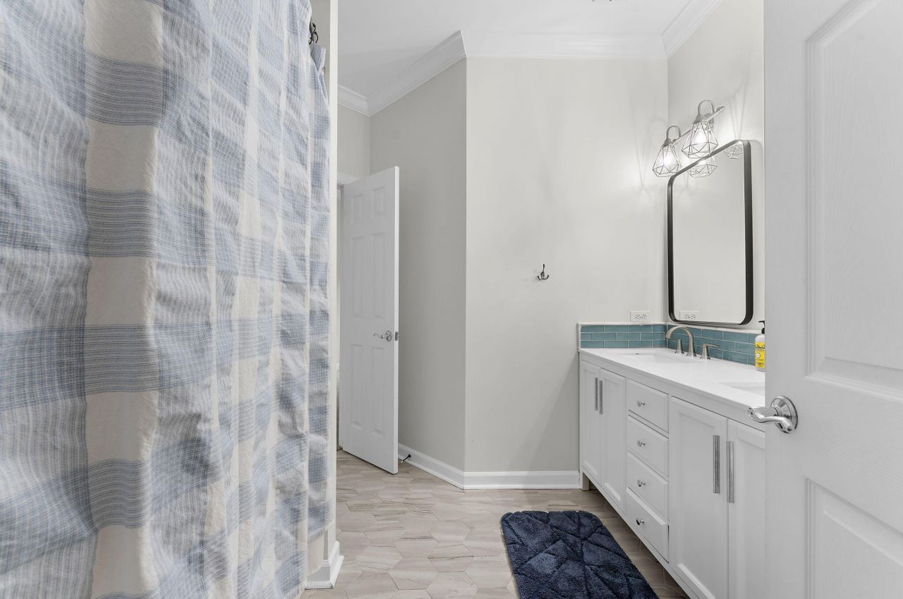 1779 Shell Ring Circle Photo 63