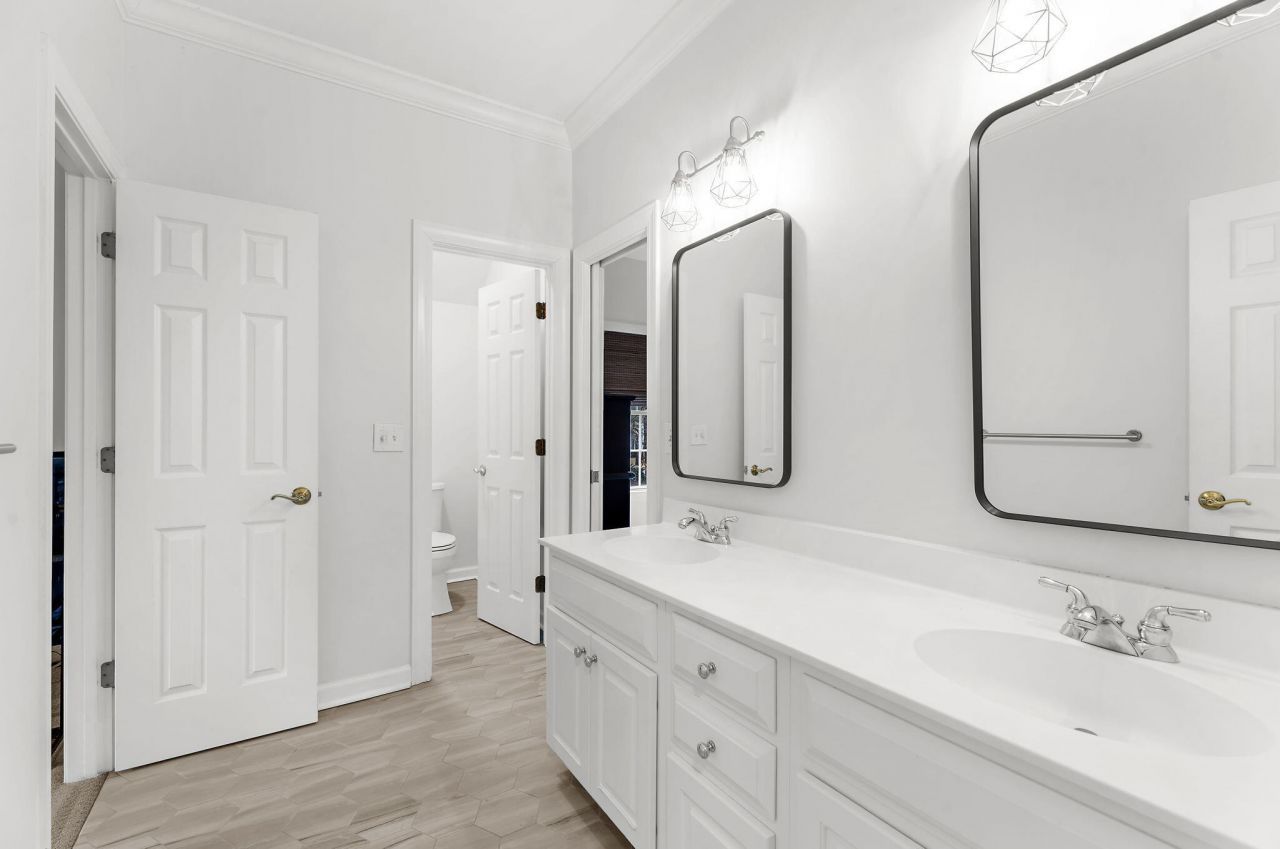 1779 Shell Ring Circle Photo 69