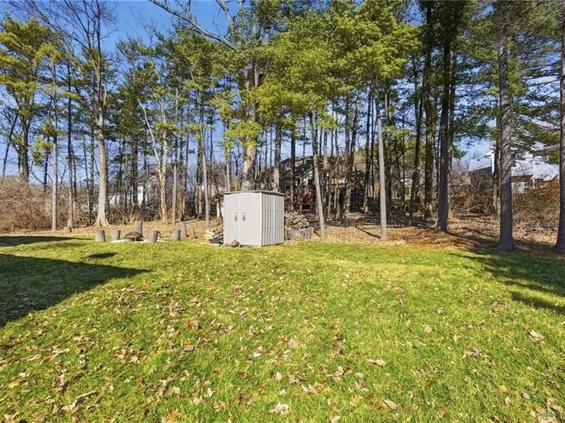 6822 Wintergreen Place, Huber Heights, OH 45424 Photo 4