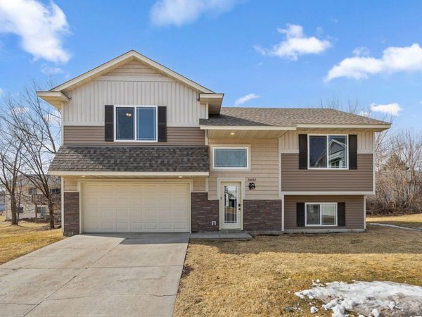 30682 Revere Avenue , Shafer, MN 55074