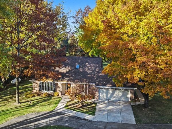 S4W32766 Government Hill Rd, Delafield, WI 53018