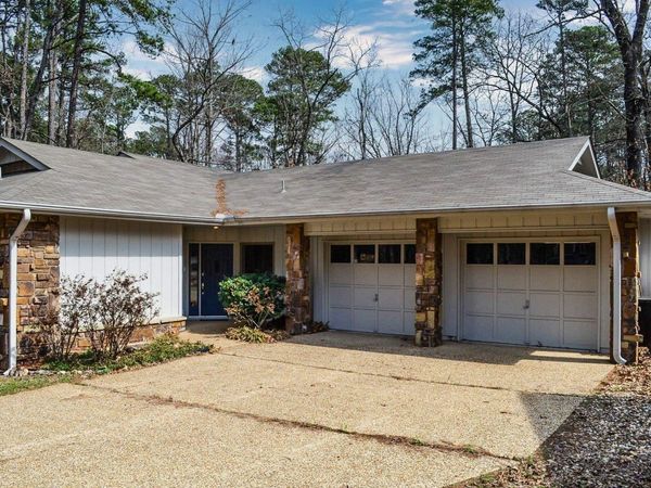 7 Camarzana Lane, Hot Springs Village, AR 71909