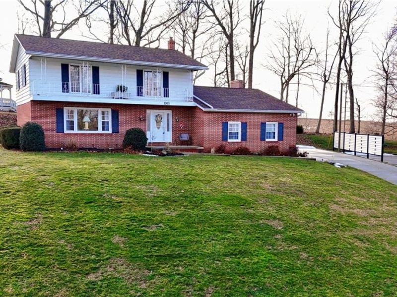 1005 Heatherwood Lane, Orrville, OH 44667 Photo 2