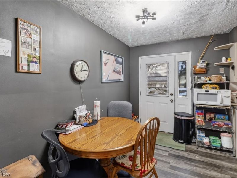 9924 Manorford Drive, Parma Heights, OH 44130 Photo 15