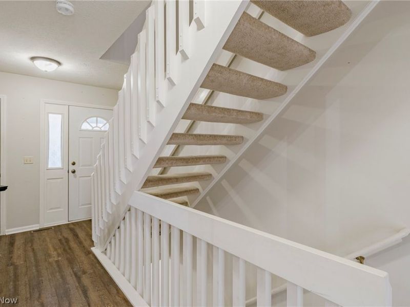 1695 Red Maple Court, Streetsboro, OH 44241 Photo 3