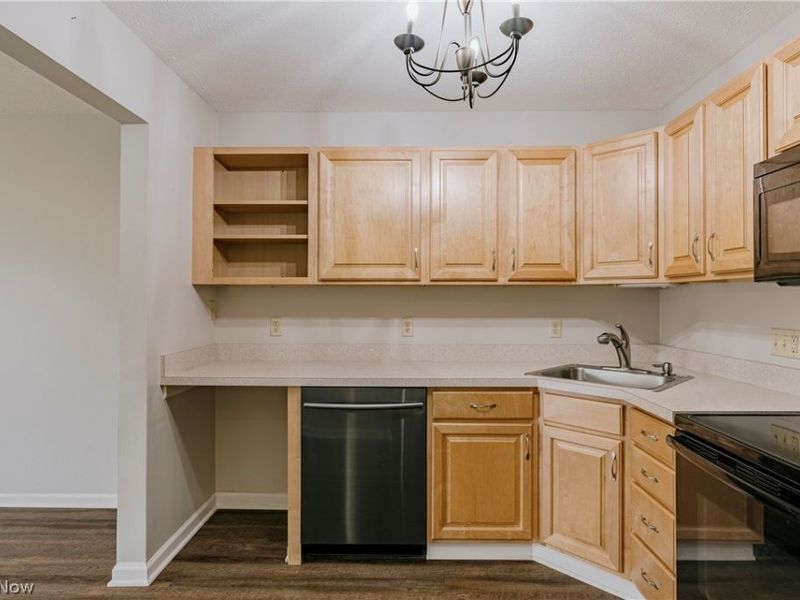 1695 Red Maple Court, Streetsboro, OH 44241 Photo 7