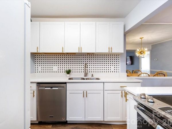 1608 Sharon Road W, Unit 45, Charlotte, NC 28210