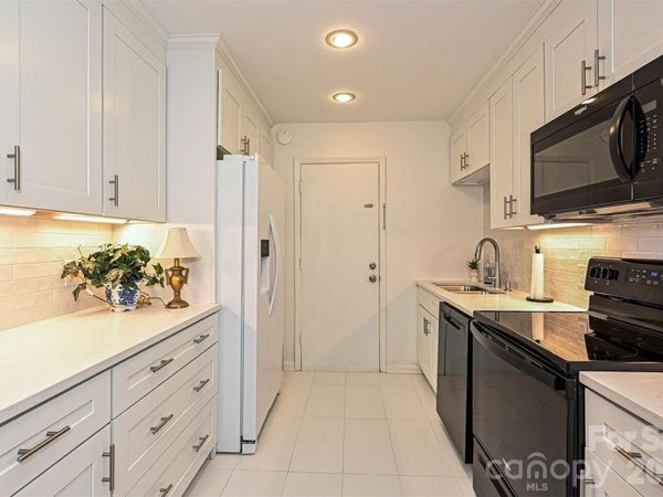 4755 Hedgemore Drive, Unit D, Charlotte, NC 28209