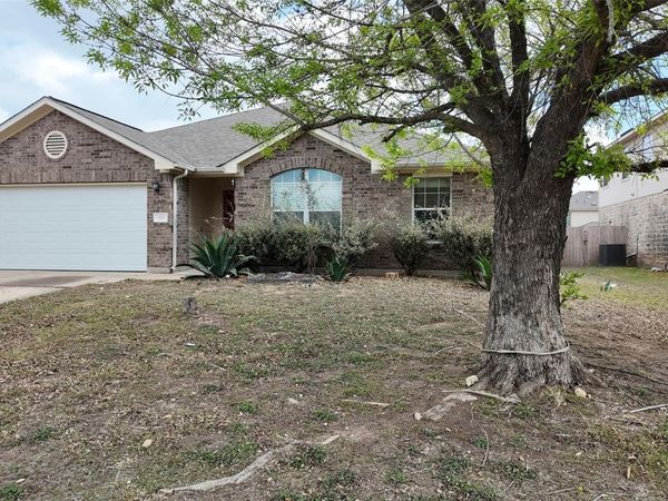100 Maplewood S, Kyle, TX 78640