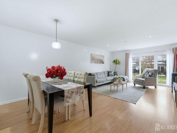 334 mcdowell Drive, East Brunswick, NJ 08816