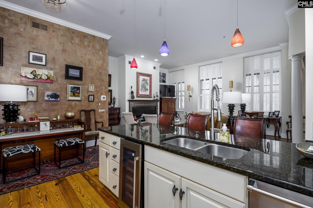 300 Gervais Street  Photo 11