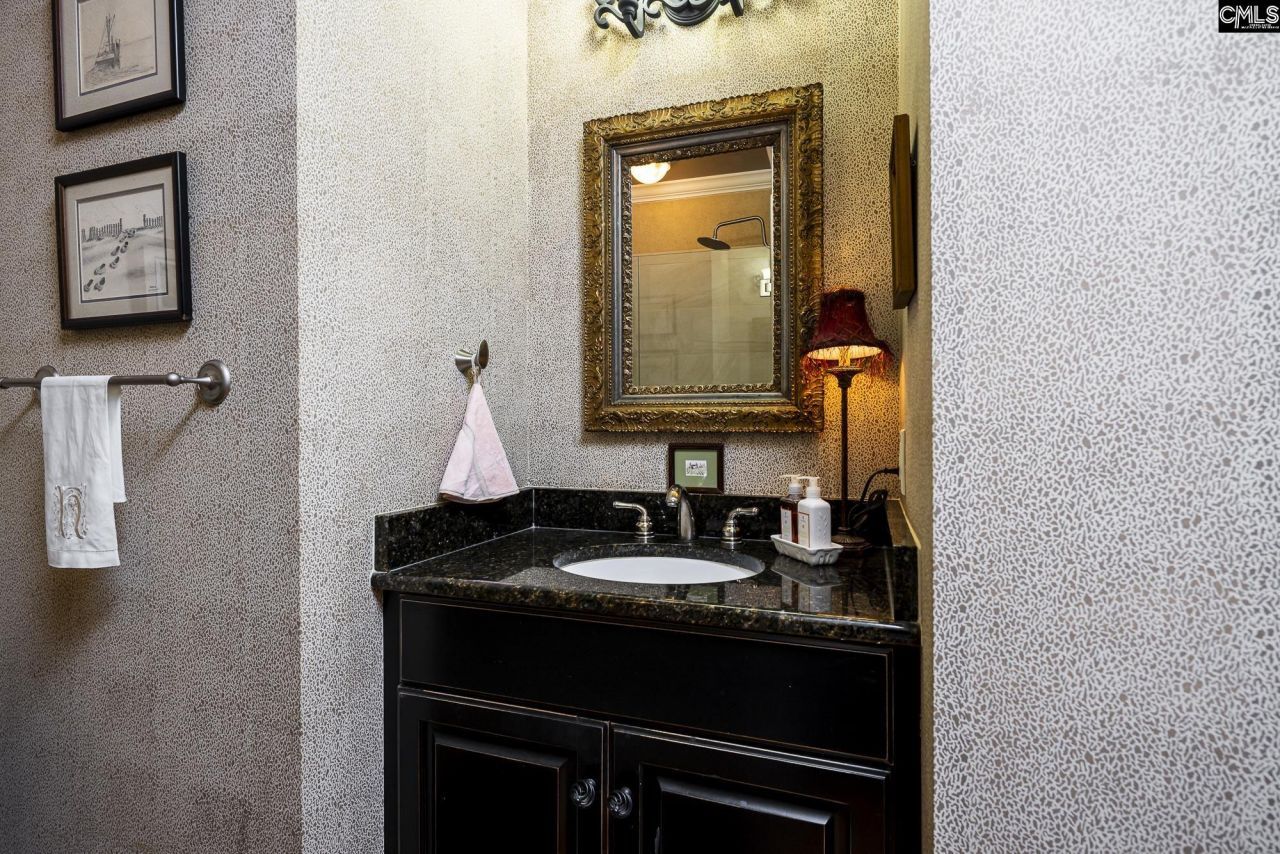 300 Gervais Street  Photo 28