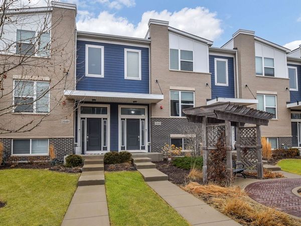 3S602 Everton Drive, Warrenville, IL 60555