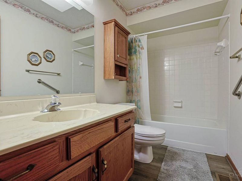 4822 Shannon Way, Middletown, OH 45042 Photo 19